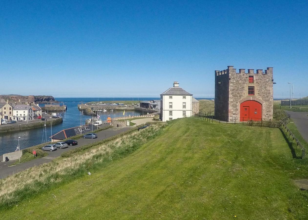 Nisbet'S Tower Villa Eyemouth Exterior photo